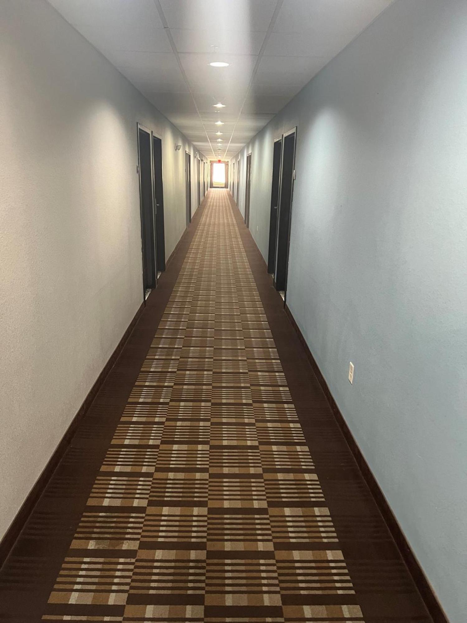 Days Inn By Wyndham Alva Екстер'єр фото