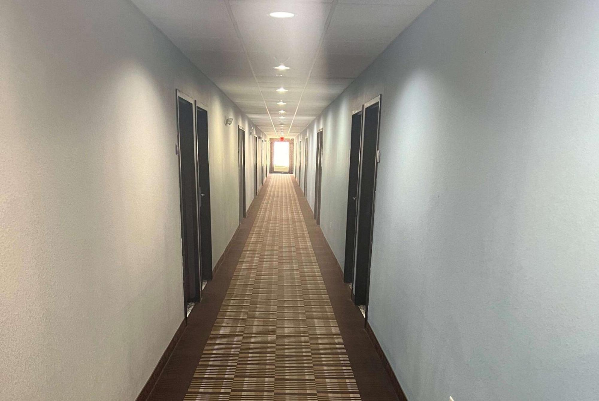 Days Inn By Wyndham Alva Екстер'єр фото